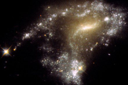 Hubble spies child stars being born in interacting galaxies | Digital Tendencies